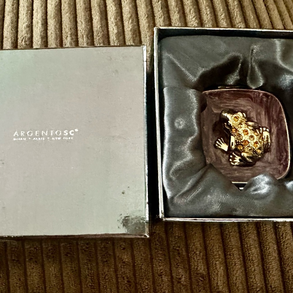 Argentosc Gold and Black Frog Trinket Box